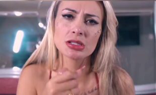 Andressa Urach chupando